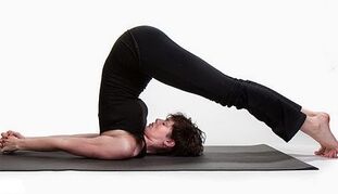posturas de yoga para adelgazar el vientre